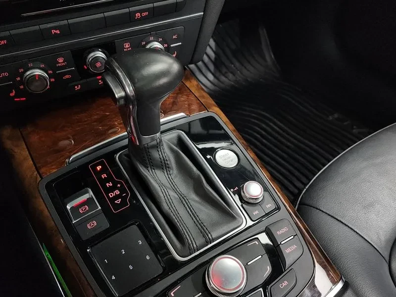 Audi A6 Allroad 3.0 TDI Quattro - изображение 8