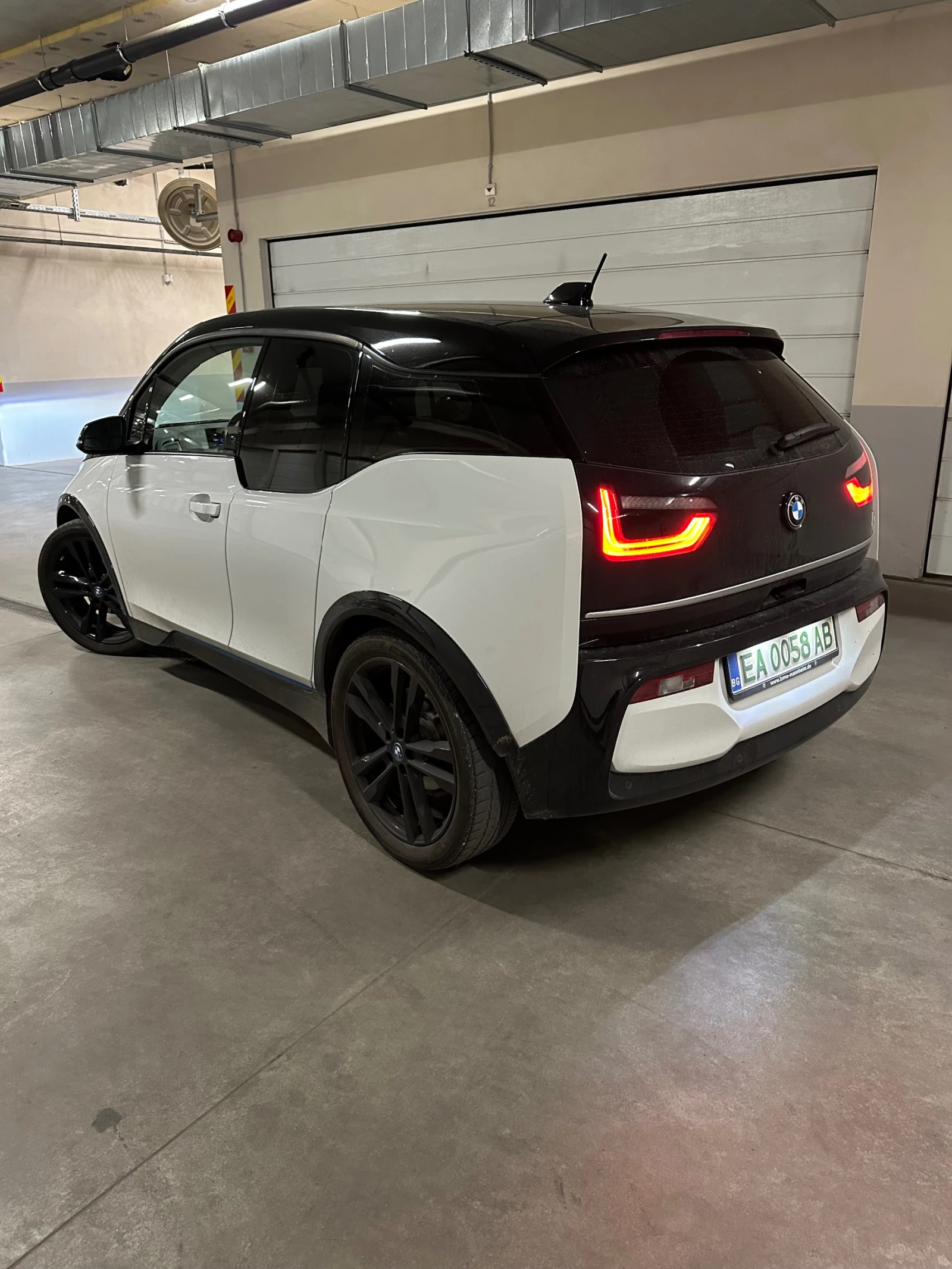 BMW i3 S 120Ah 184кс BMW Premium Selection Германия  - изображение 4