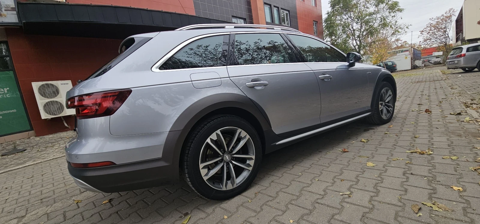 Audi A4 Allroad 2.0tdi 190p.s 2019 - изображение 5