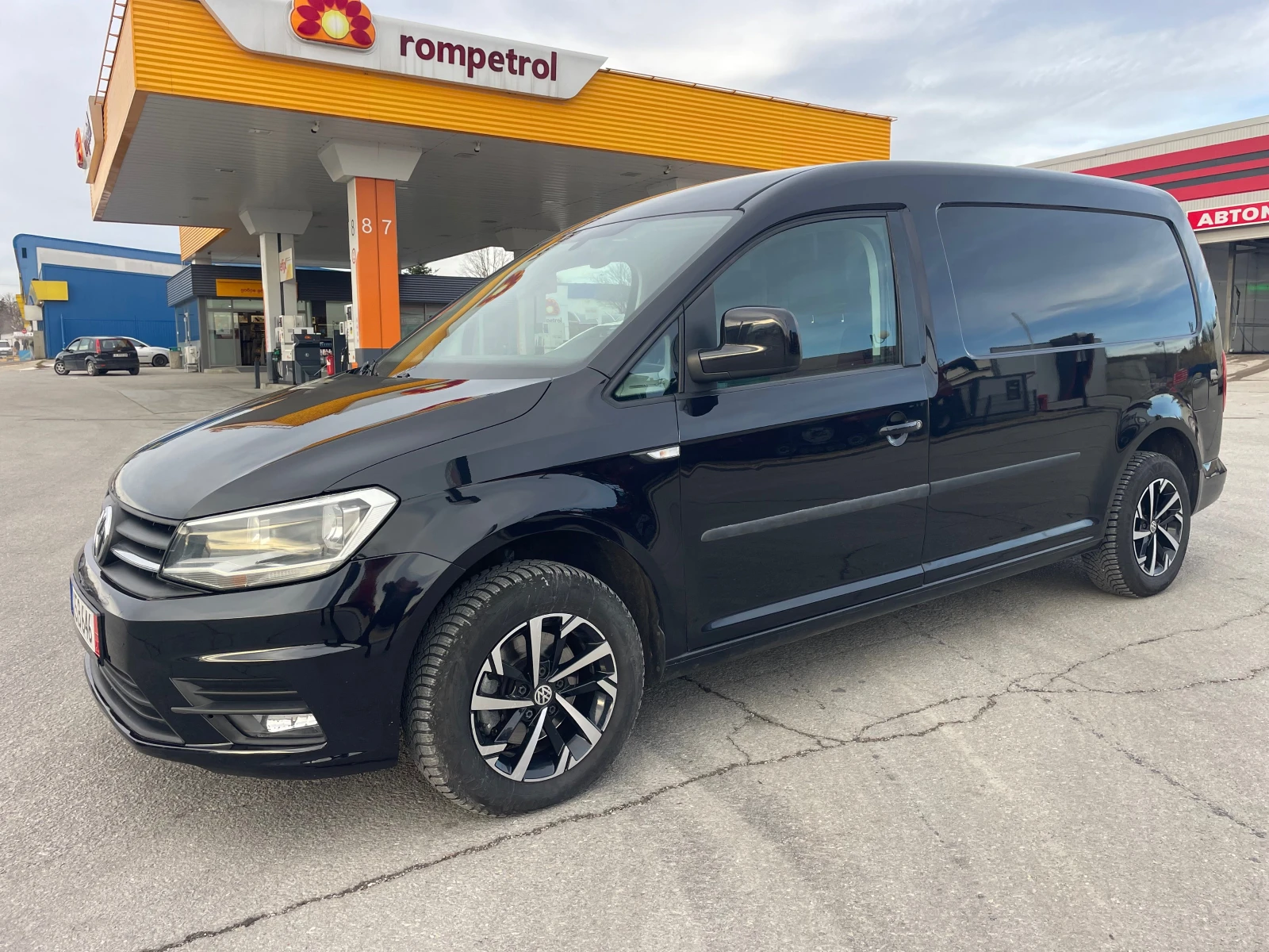 VW Caddy 2.0tdi MAXI-NAVI | Mobile.bg — изображение 1