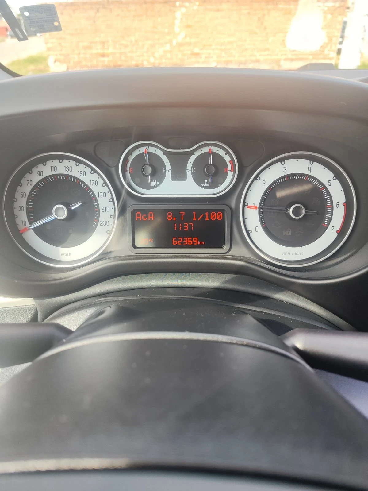 Fiat 500L 1.4 - изображение 10