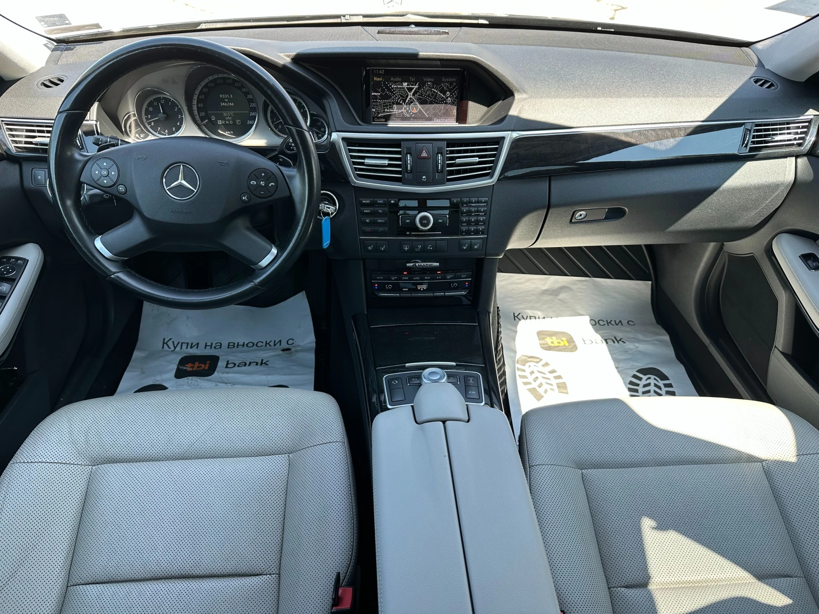 Mercedes-Benz E 500 5.5i 388 к.с. - изображение 10