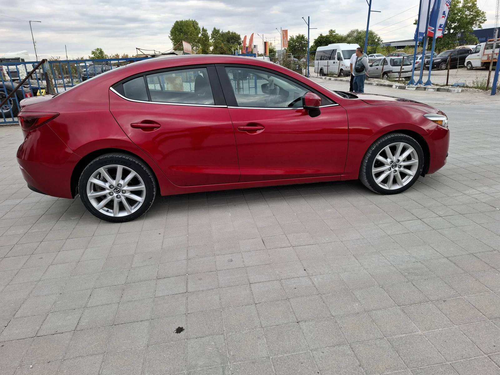 Mazda 3  - изображение 7