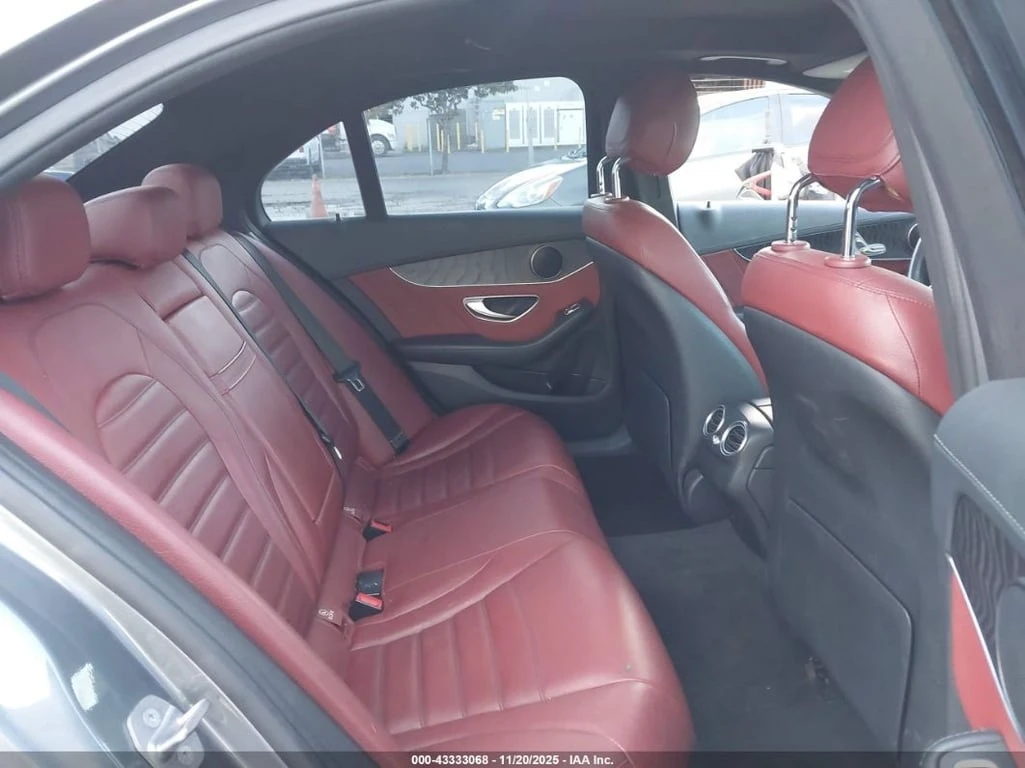 Mercedes-Benz C 300 * LUXURY/SPORT * CARFAX * БЕЗ ПЪРВОНАЧАЛНА ВНОСКА - изображение 8