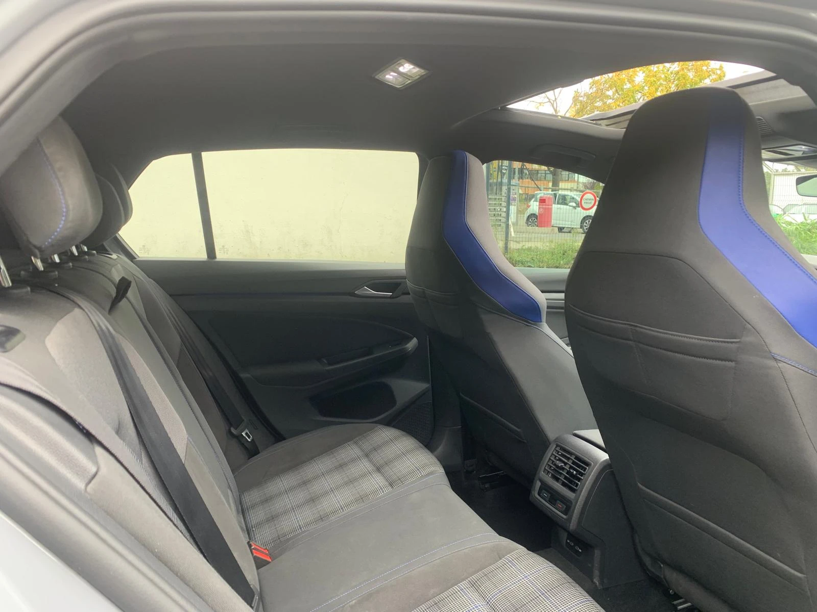 VW Golf 8 GTE DSG6 Toit ouvrant   245ch Hybride Rechargeab - изображение 7