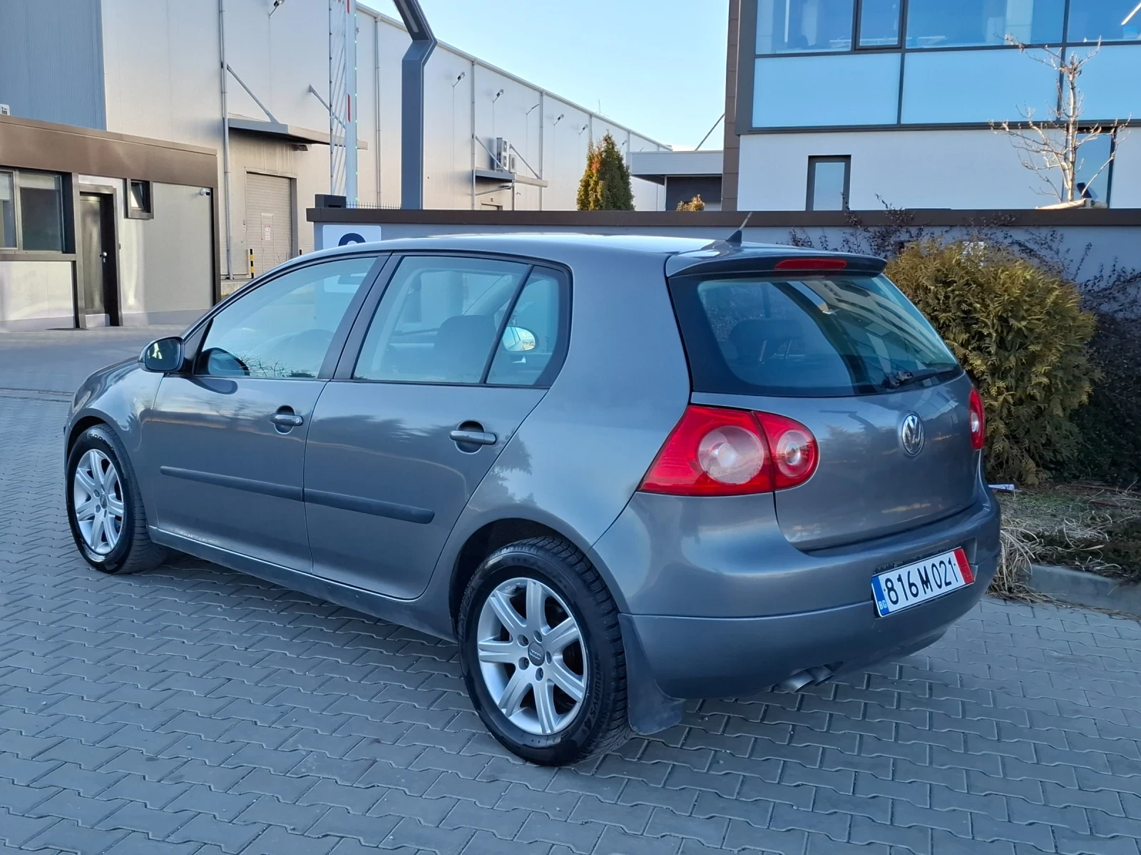 VW Golf 1.9TDI* (105кс)* 4x4* 6-СКОРОСТИ* * HOB BHOC*  - изображение 6