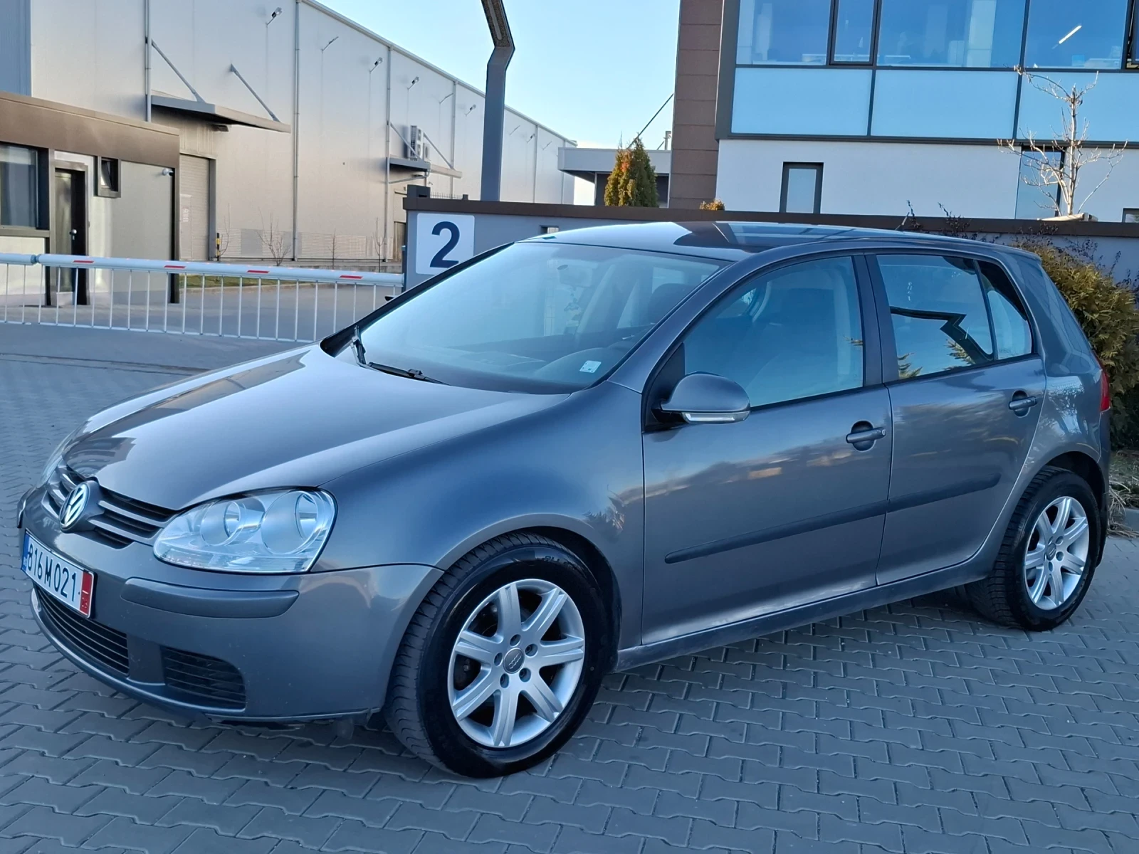 VW Golf 1.9TDI* (105кс)* 4x4* 6-СКОРОСТИ* * HOB BHOC*  - изображение 4