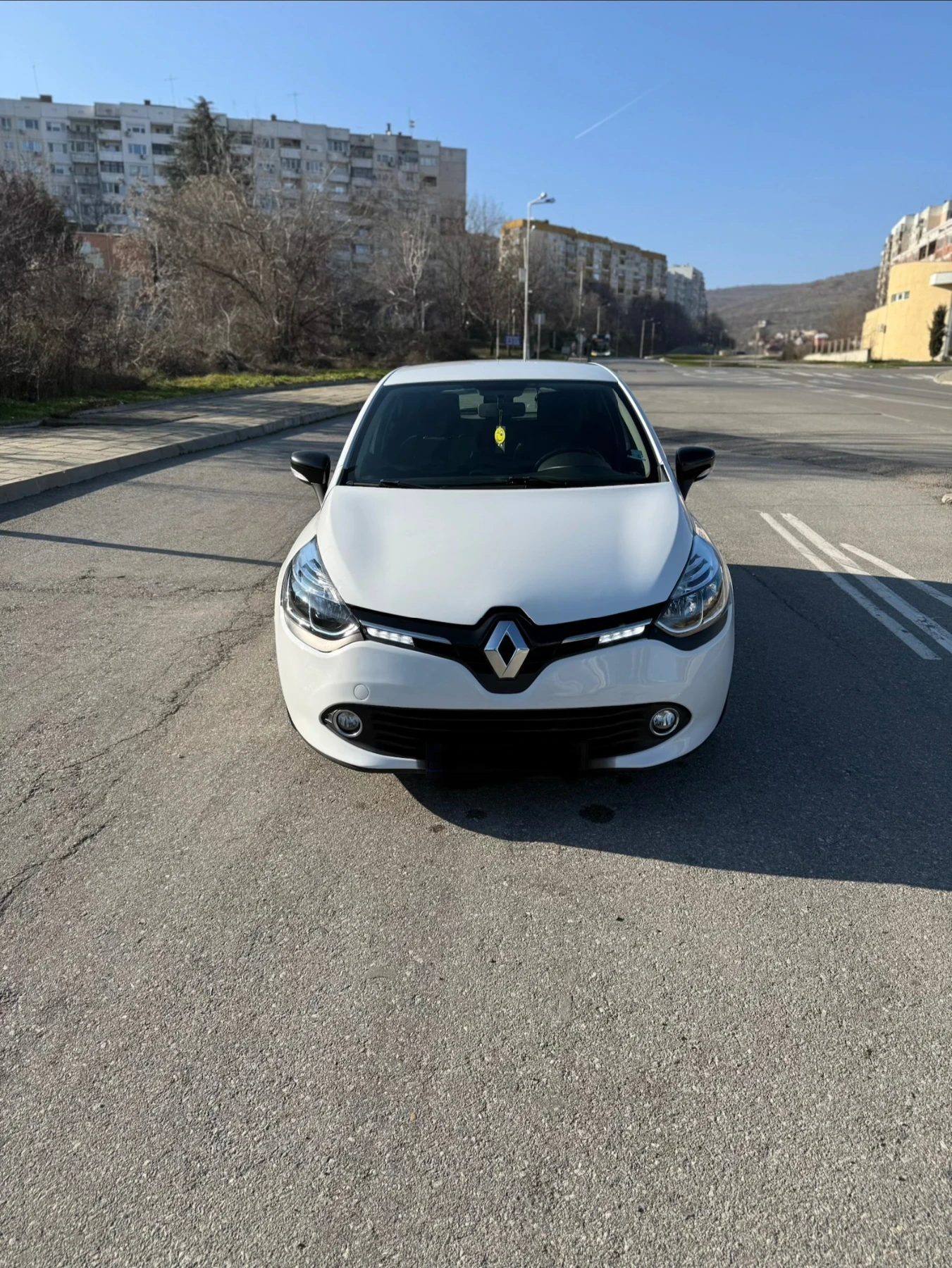 Renault Clio 1.5dci, снимка 3 - Автомобили и джипове - 53670335