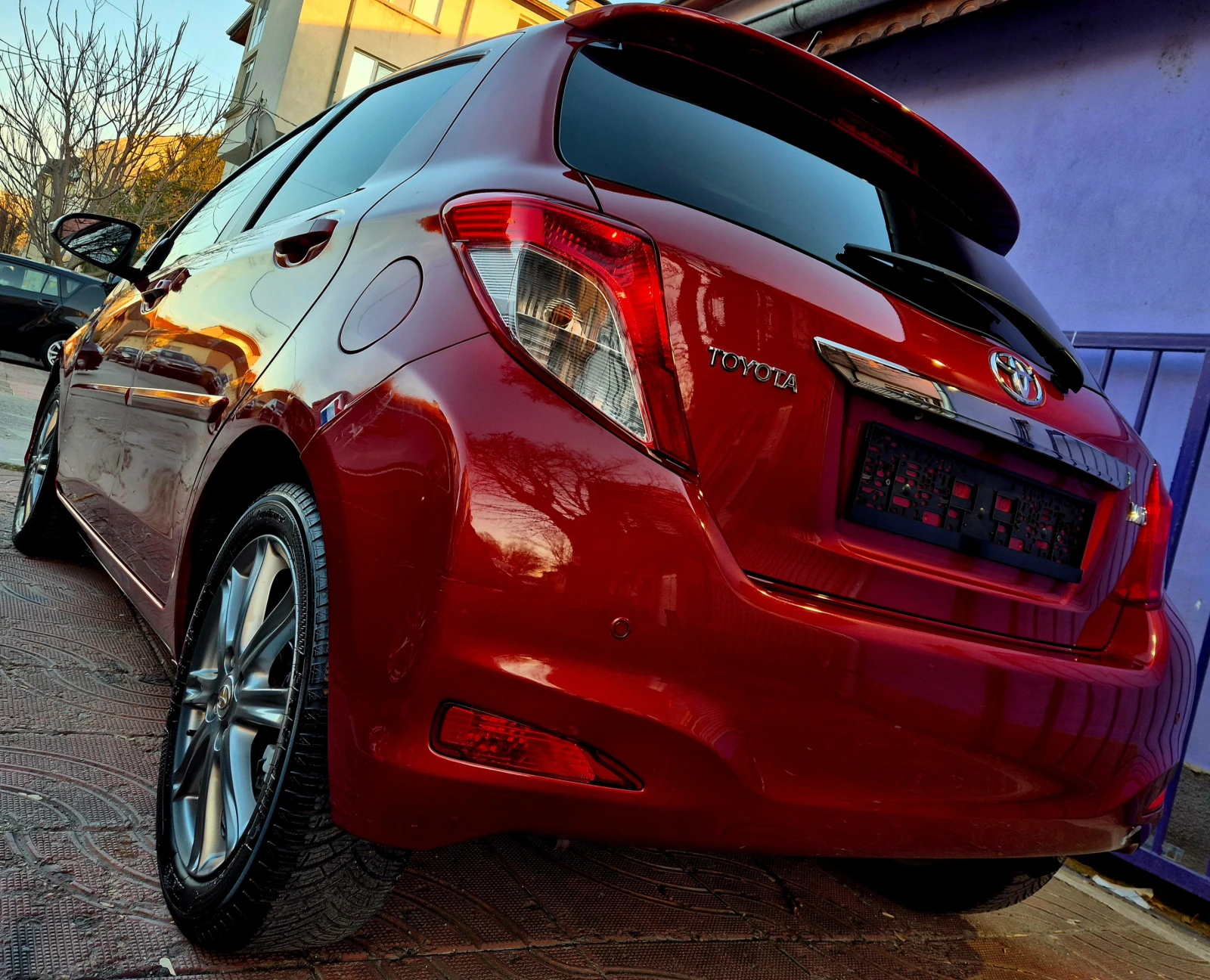 Toyota Yaris 1.33ivvt-6speed-ГАЗ-верига-кожа-нов-japan, снимка 12 - Автомобили и джипове - 53803617