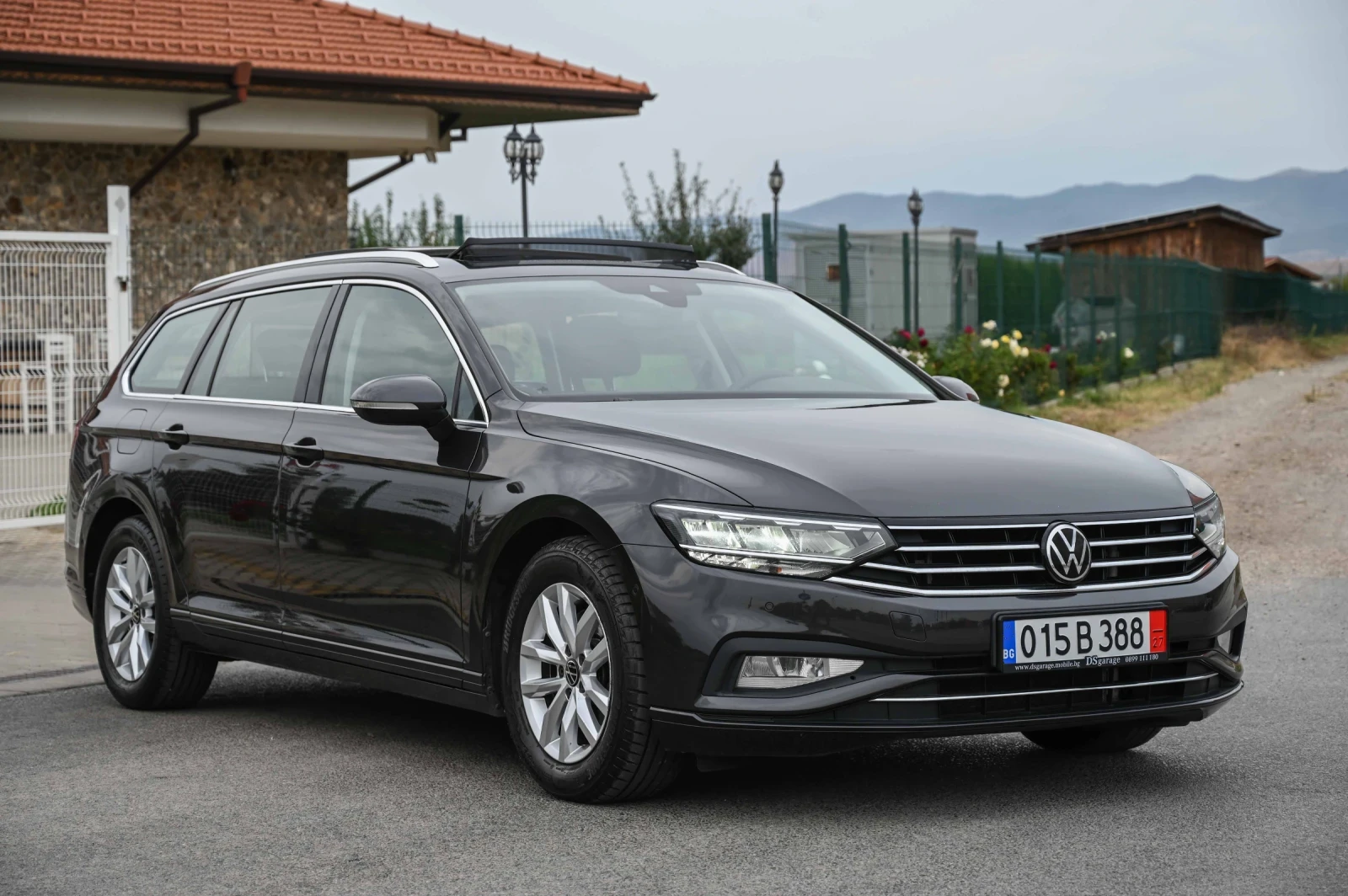VW Passat 2.0TDI* Камера* АСС* Панорама* Германия, снимка 3 - Автомобили и джипове - 53829923