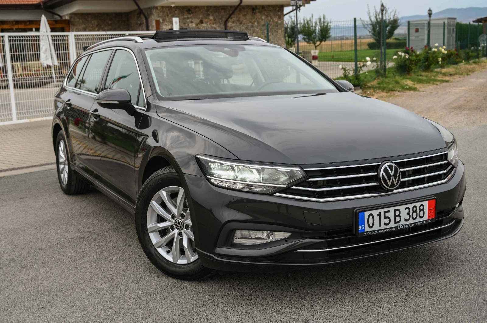 VW Passat 2.0TDI* Камера* АСС* Панорама* Германия, снимка 5 - Автомобили и джипове - 53829923