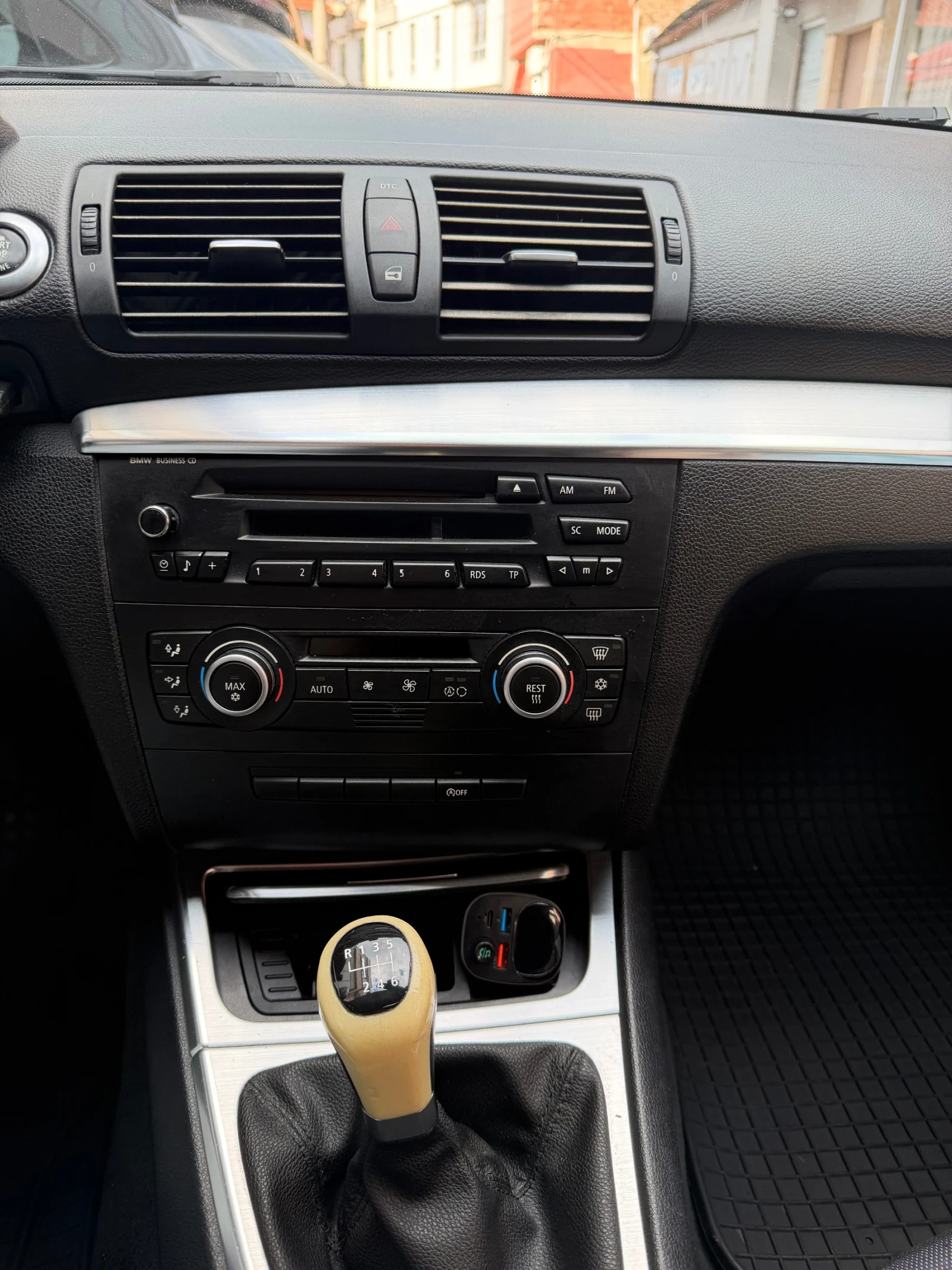 BMW 118, снимка 10 - Автомобили и джипове - 54584567