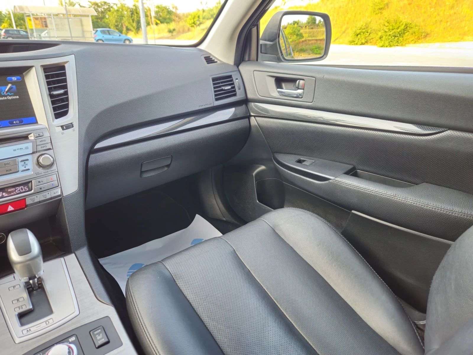Subaru Legacy 2.5 GT седан, снимка 13 - Автомобили и джипове - 54804688