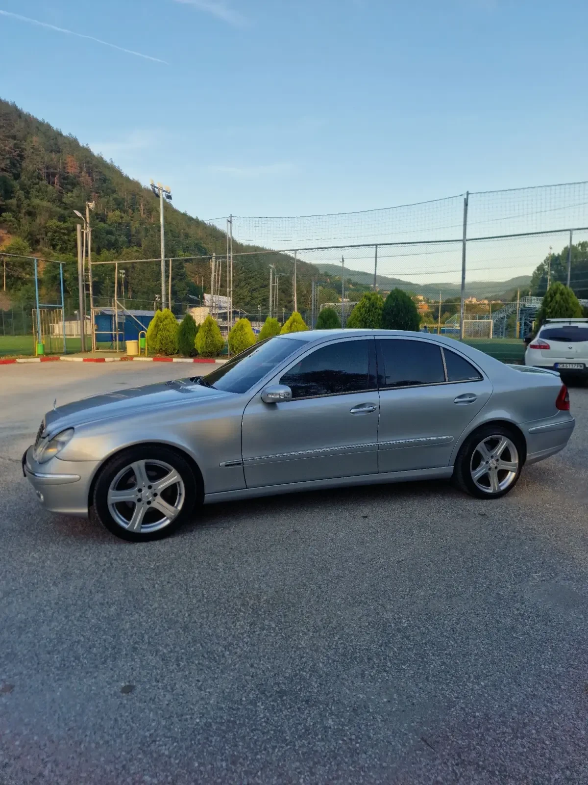 Mercedes-Benz E 270 | Mobile.bg � ����������� 3