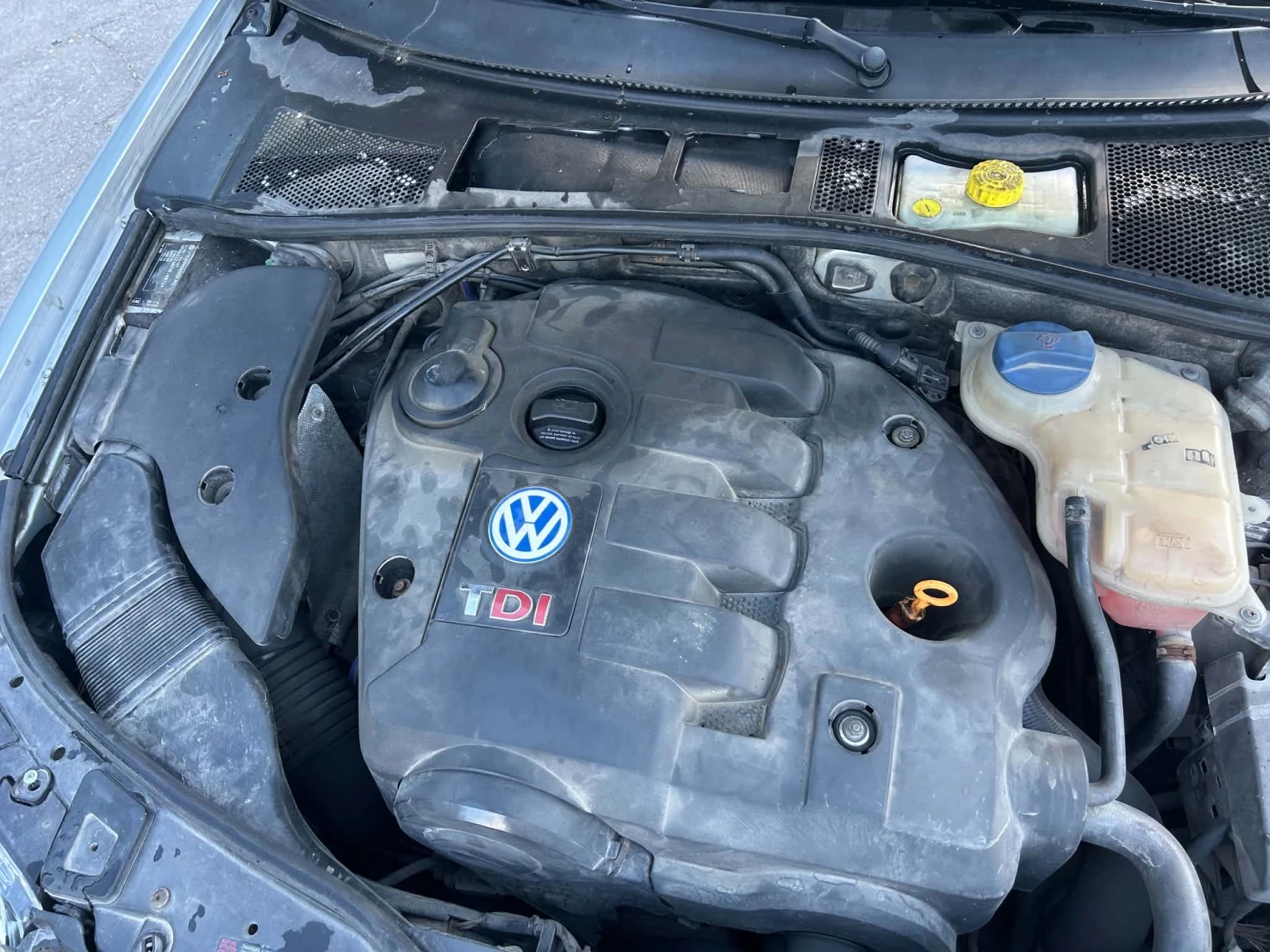 VW Passat 1.9TDI 4motion, снимка 13 - Автомобили и джипове - 55006922