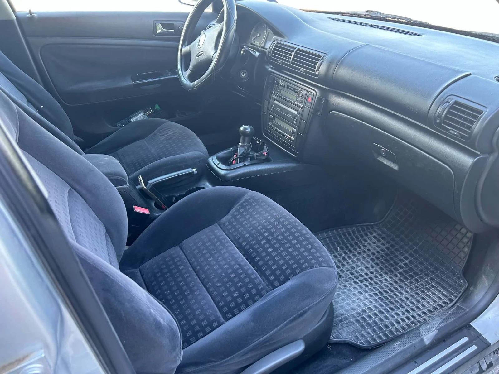 VW Passat 1.9TDI 4motion, снимка 8 - Автомобили и джипове - 55006922