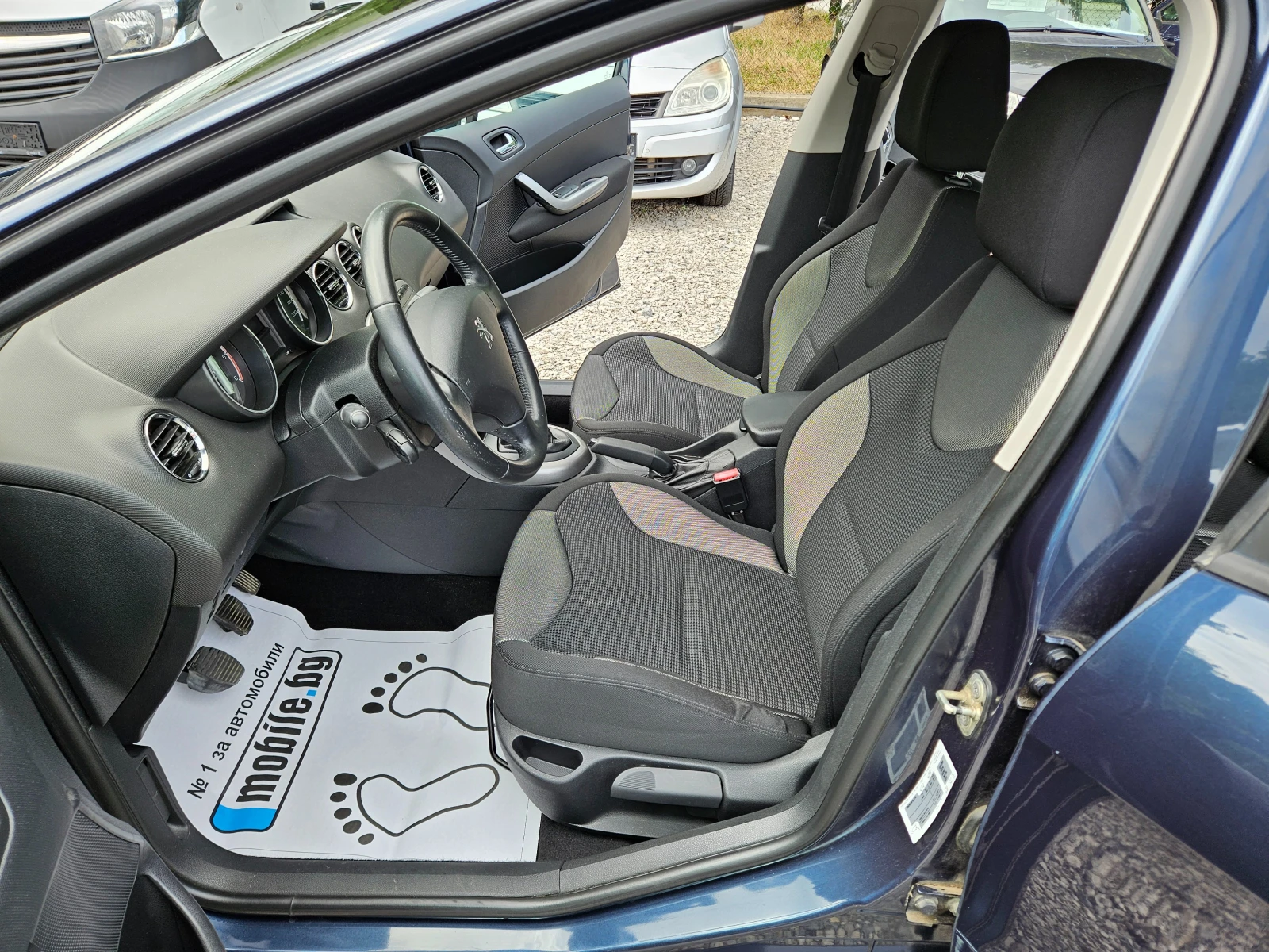 Peugeot 308 1.6 HDI 112кс., снимка 8 - Автомобили и джипове - 55120820