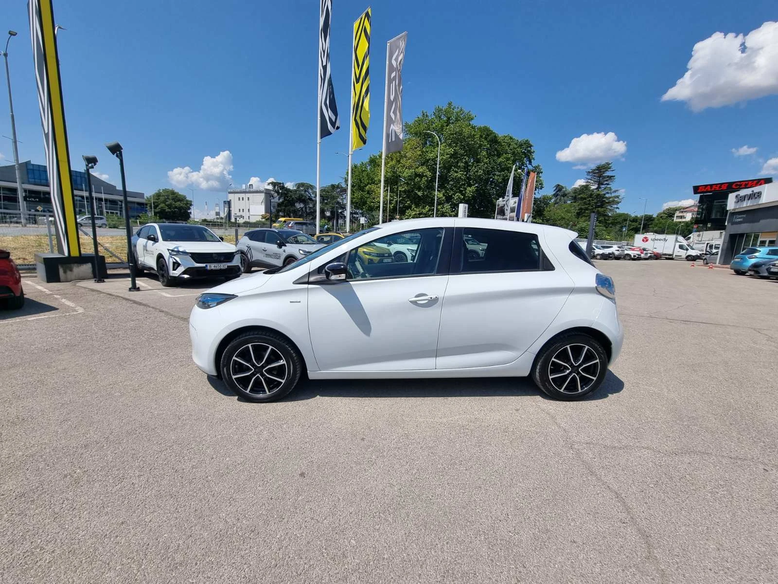 Renault Zoe INTENS 41kWh, снимка 8 - Автомобили и джипове - 55260021