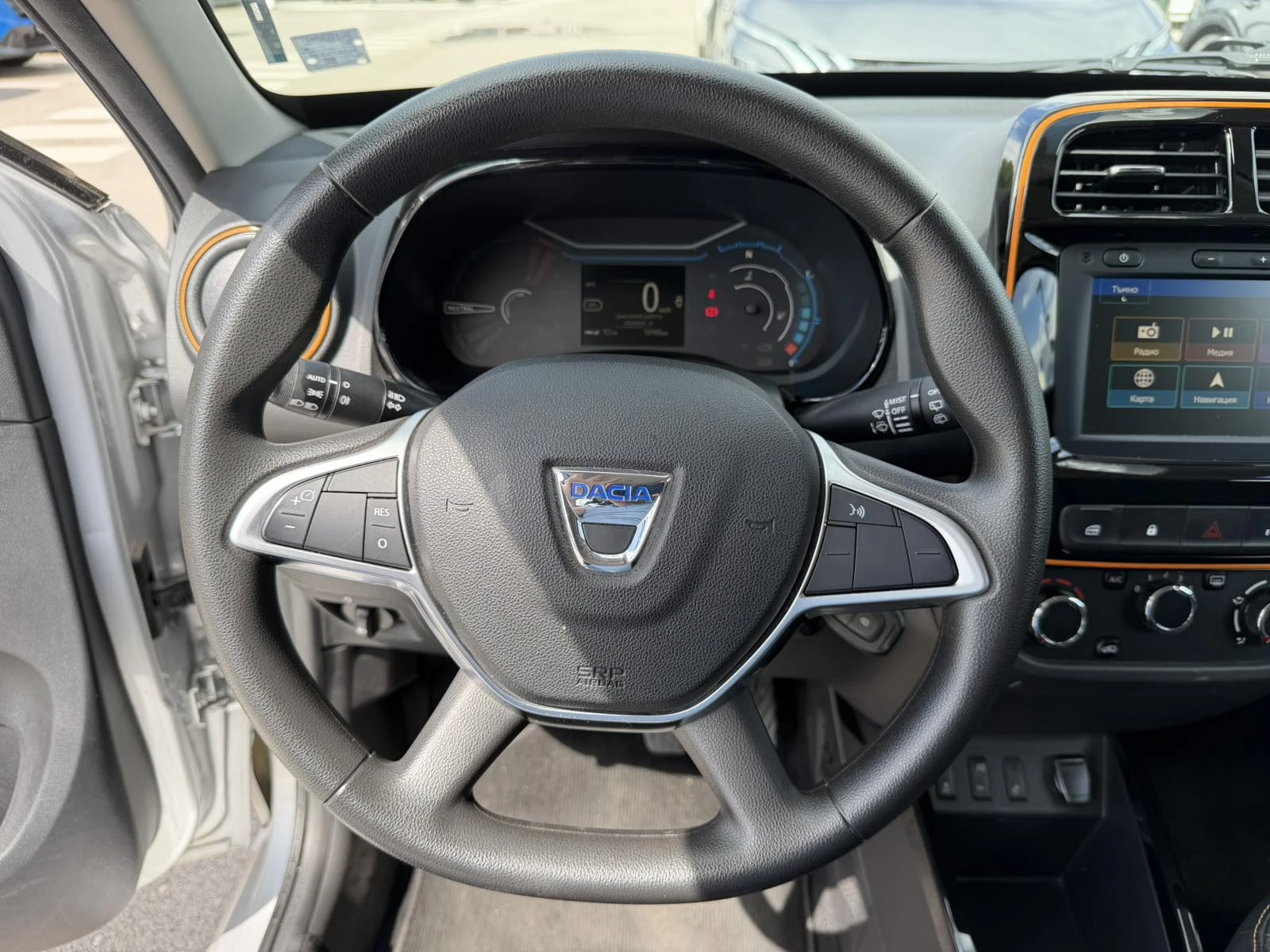 Dacia Spring 33kWh/45k.c./Comfort Plus, снимка 15 - Автомобили и джипове - 55264846