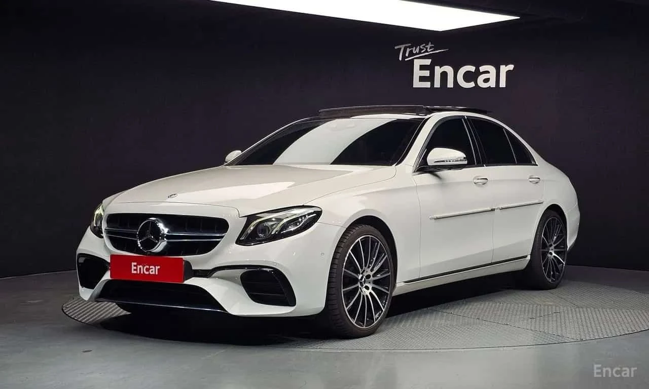 Mercedes-Benz E 300 * 63 PACK* 4MATIC Avnatgarde * ОПЦИЯ ЗА ФИНАНСИРАН