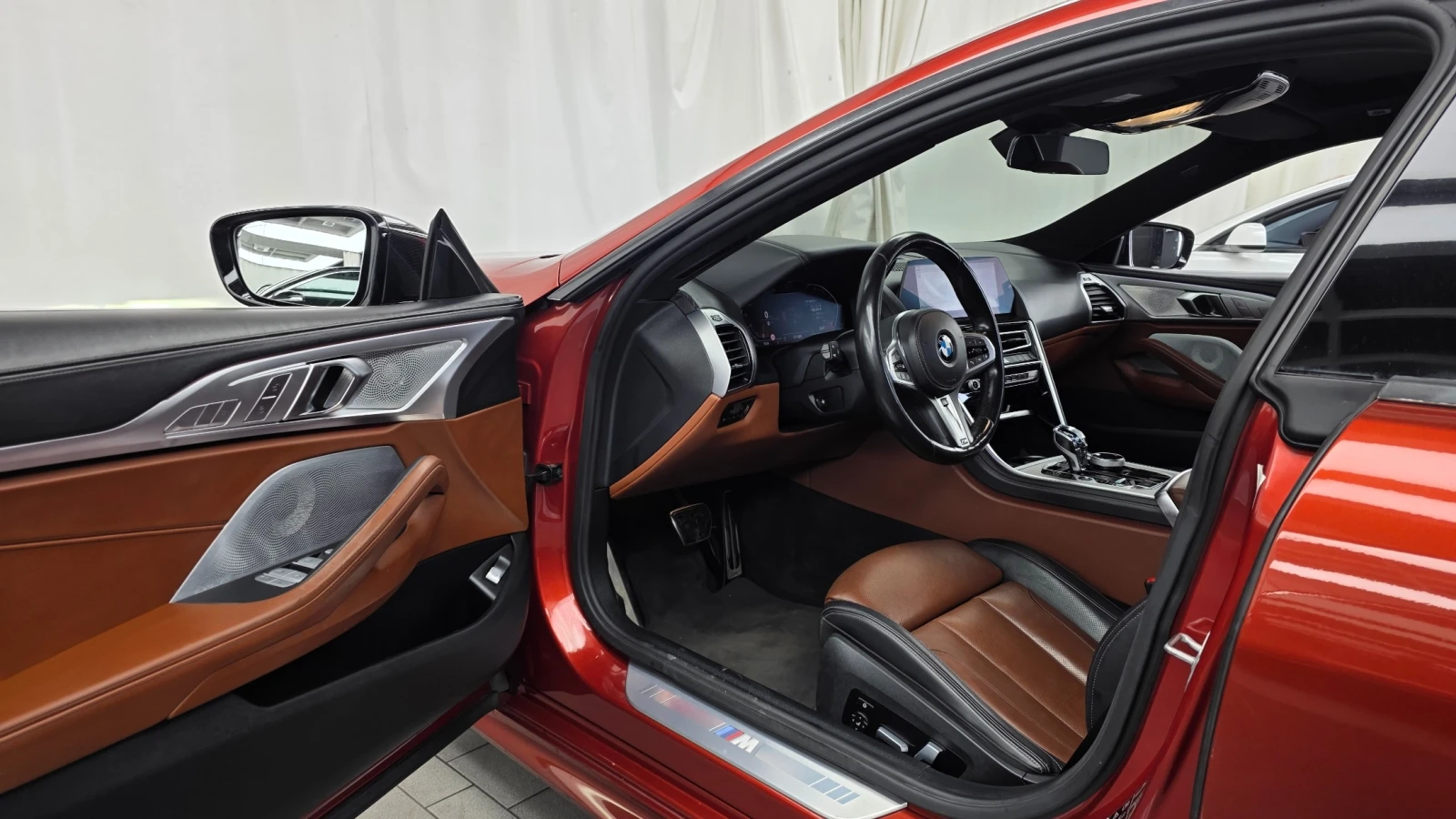 BMW 840 XDRIVE M SPORT* ОБДУХВАНЕ* 360* DISTR* HeadUP* PAN, снимка 8 - Автомобили и джипове - 55584343