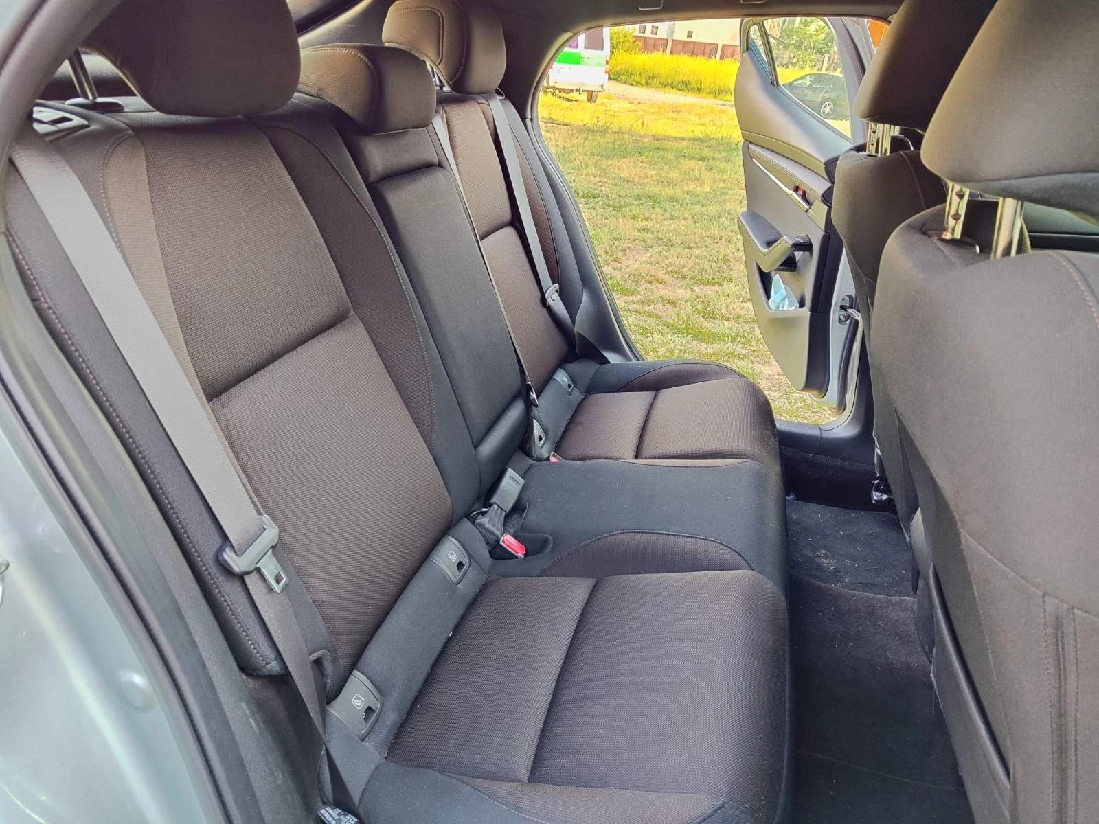 Mazda 3, снимка 12 - Автомобили и джипове - 55624611