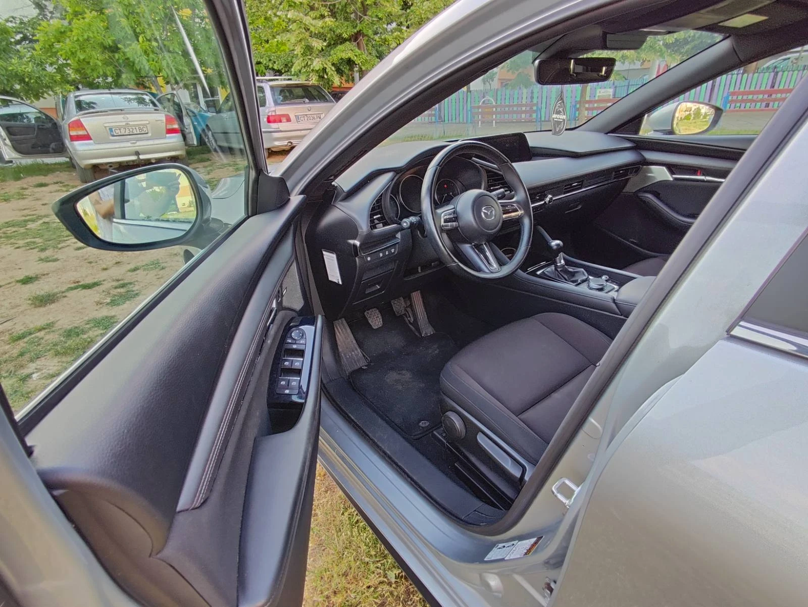 Mazda 3, снимка 10 - Автомобили и джипове - 55624611