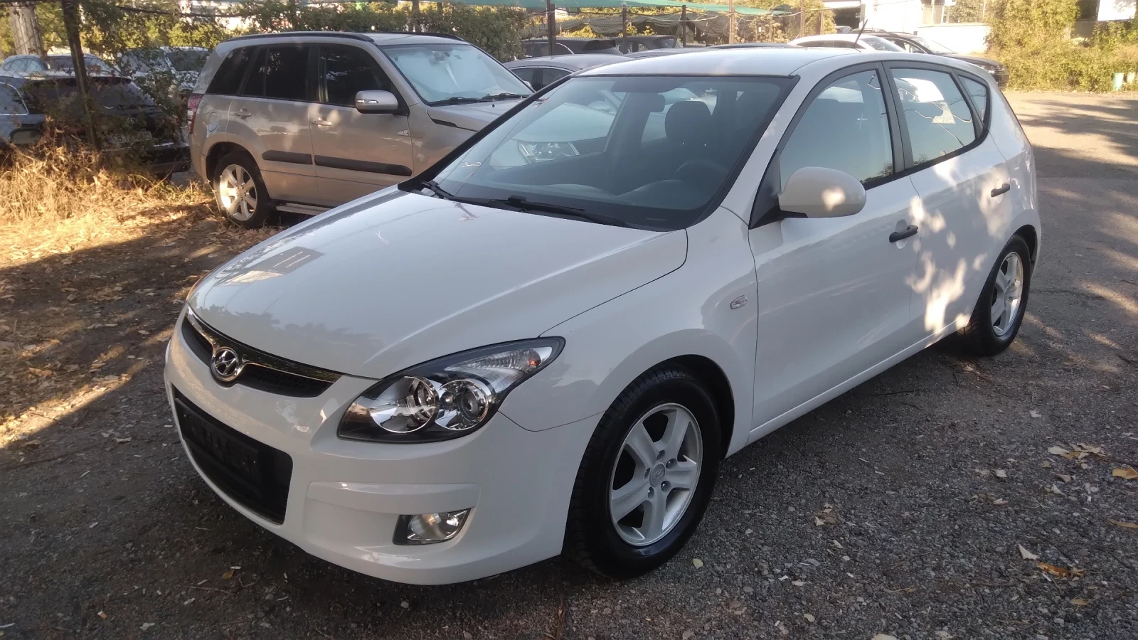 Hyundai I30 1.4i  109кс.Климатроник, снимка 5 - Автомобили и джипове - 55728390