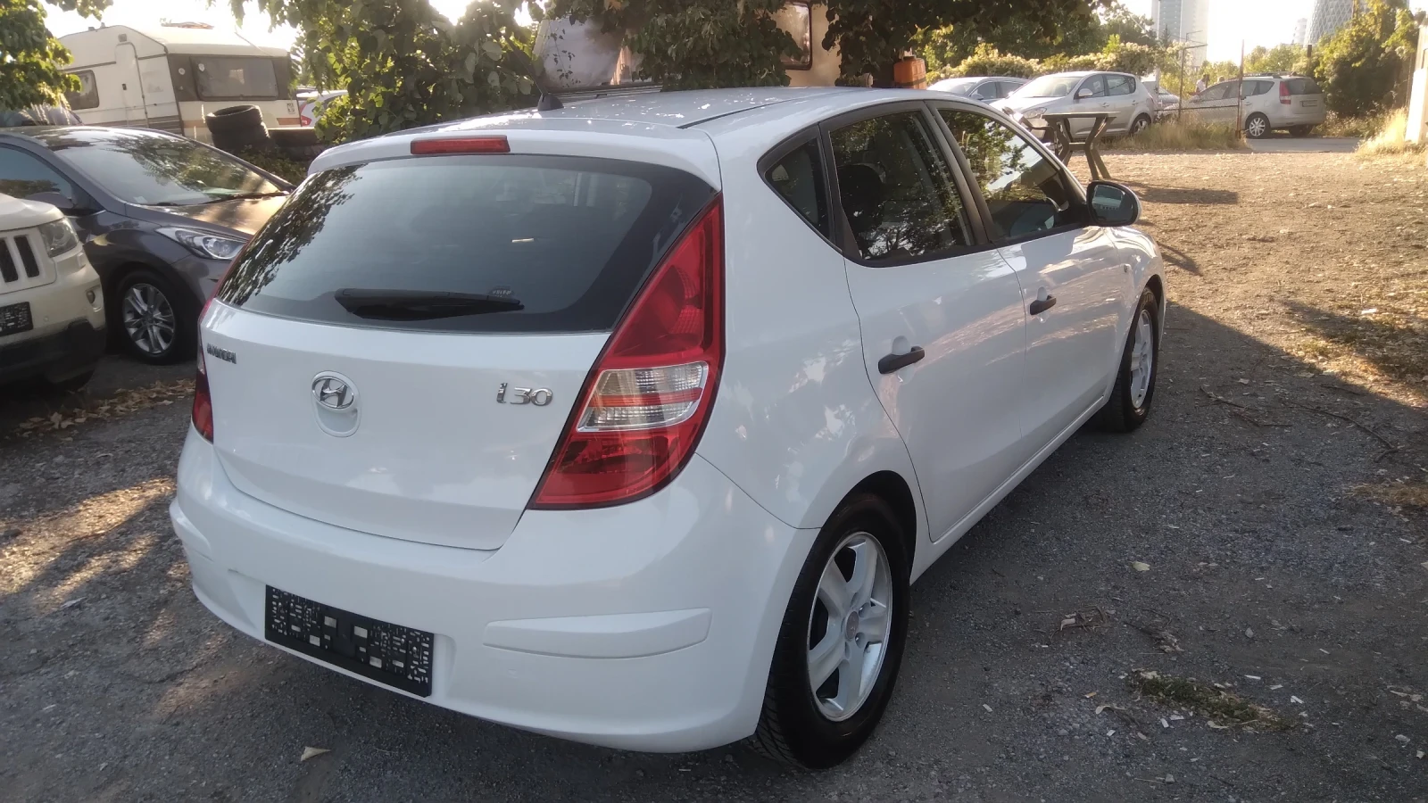 Hyundai I30 1.4i  109кс.Климатроник, снимка 3 - Автомобили и джипове - 55728390