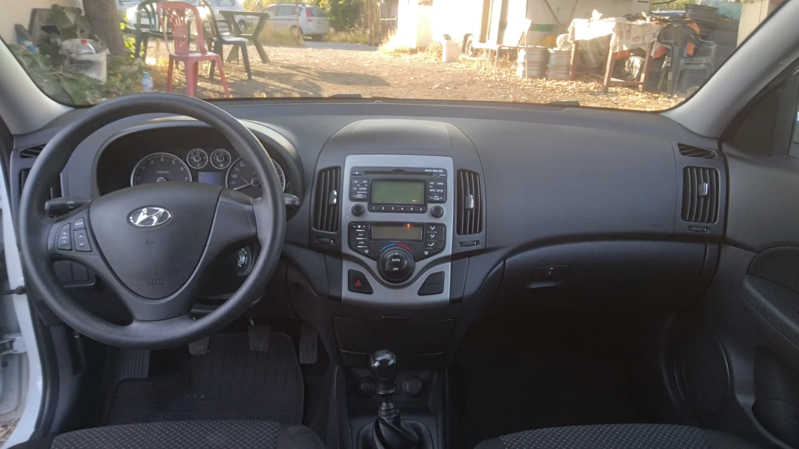 Hyundai I30 1.4i  109кс.Климатроник, снимка 9 - Автомобили и джипове - 55728390