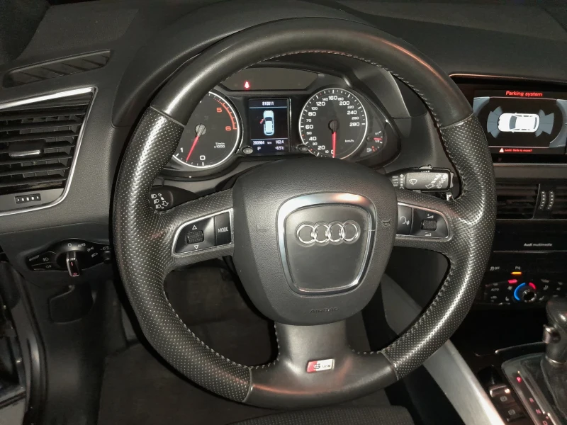 Audi Q5, снимка 9 - Автомобили и джипове - 48153155