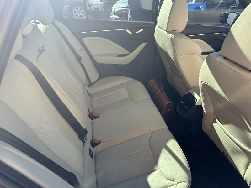 Skoda Kamiq, снимка 8 - Автомобили и джипове - 52083943