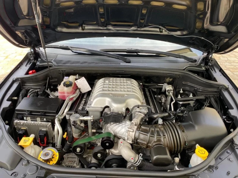 Jeep Grand cherokee Trackhawk, снимка 4 - Автомобили и джипове - 53265103