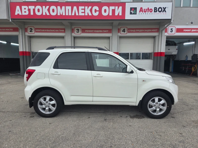Daihatsu Terios 1.5i-4x4-Gaz.Inj. , снимка 6 - Автомобили и джипове - 52494096