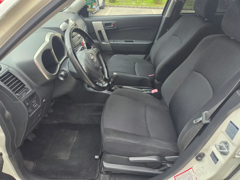 Daihatsu Terios 1.5i-4x4-Gaz.Inj. , снимка 10 - Автомобили и джипове - 52494096