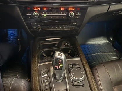 BMW X5 xDrive35i| ЗАДНА КАМЕРА| ПАНОРАМА| НАВИГАЦИЯ - изображение 9