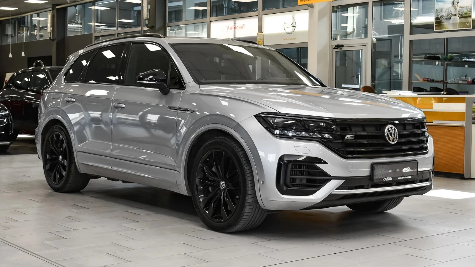 VW Touareg V8 TDI R Line 4Motion - изображение 2