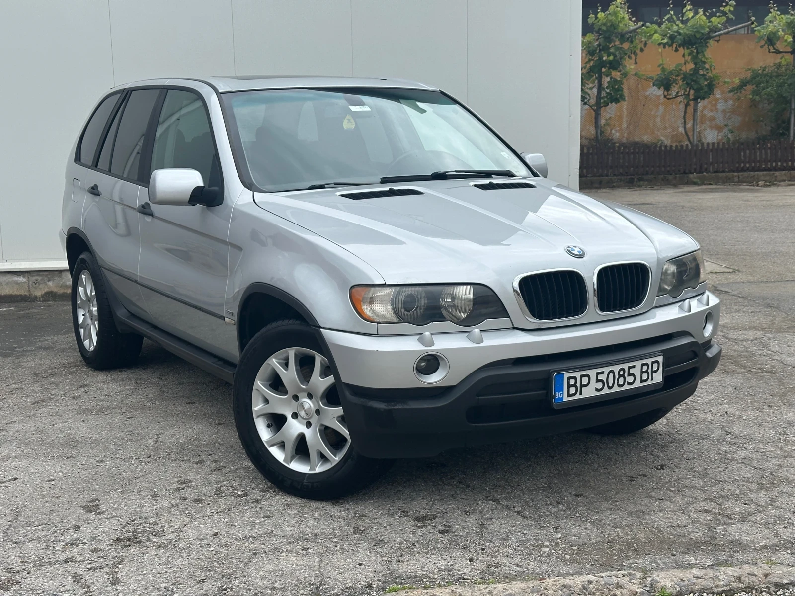 BMW X5  - изображение 2