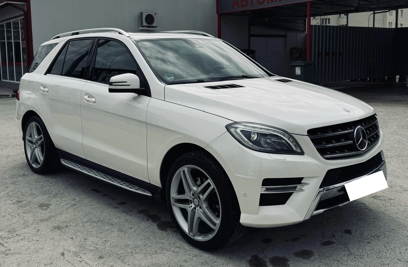 Mercedes-Benz ML 350 AMG Line~4 Matic~Distronic~Harman/Kardon~7G-Tronic - изображение 4