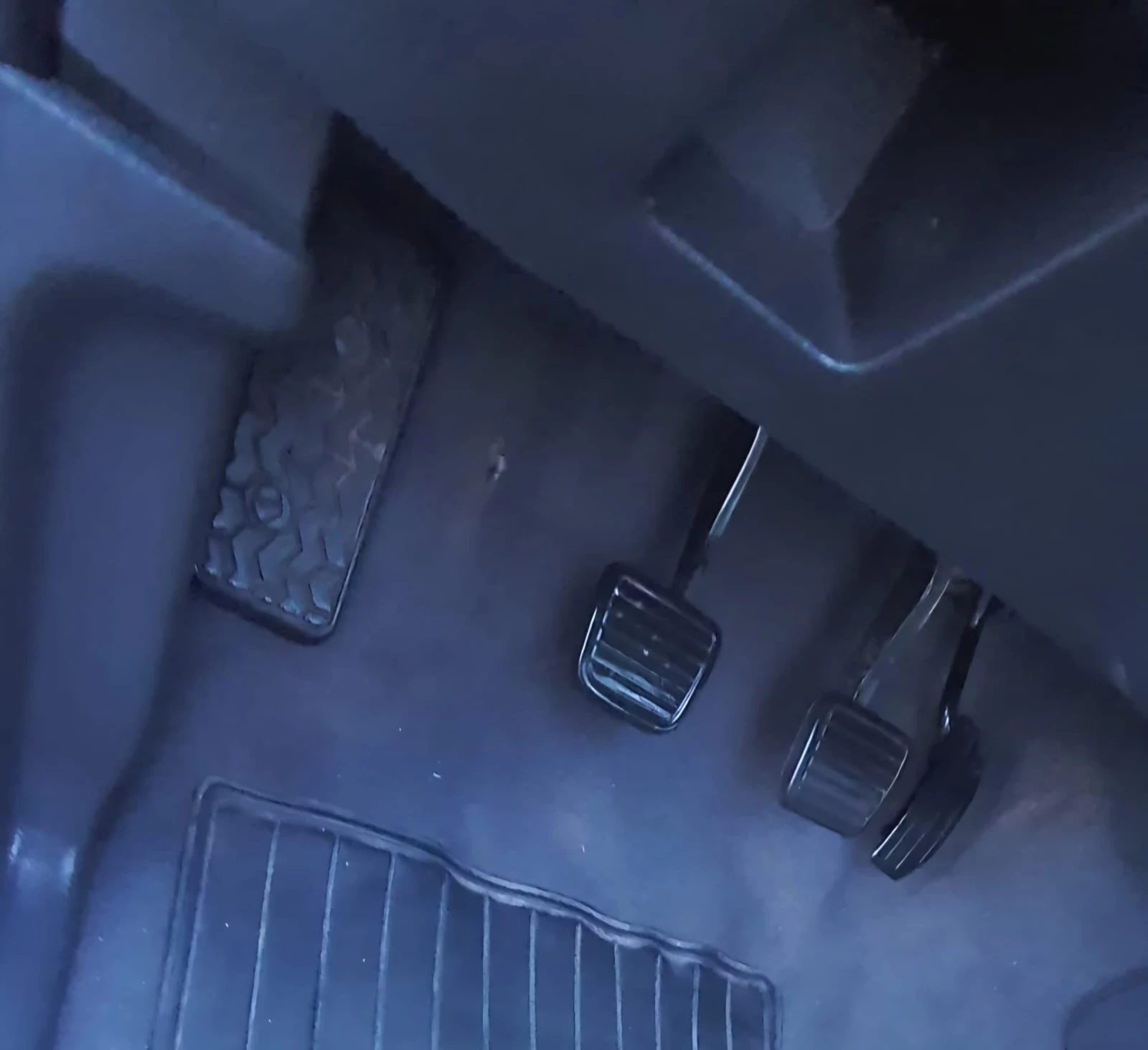 Opel Frontera B 2.2DTI 16V 3P Sport - изображение 10