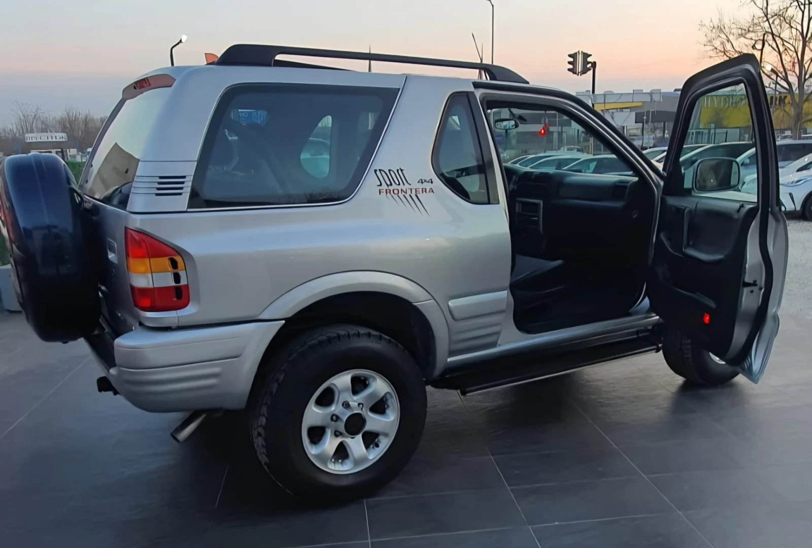 Opel Frontera B 2.2DTI 16V 3P Sport - изображение 4