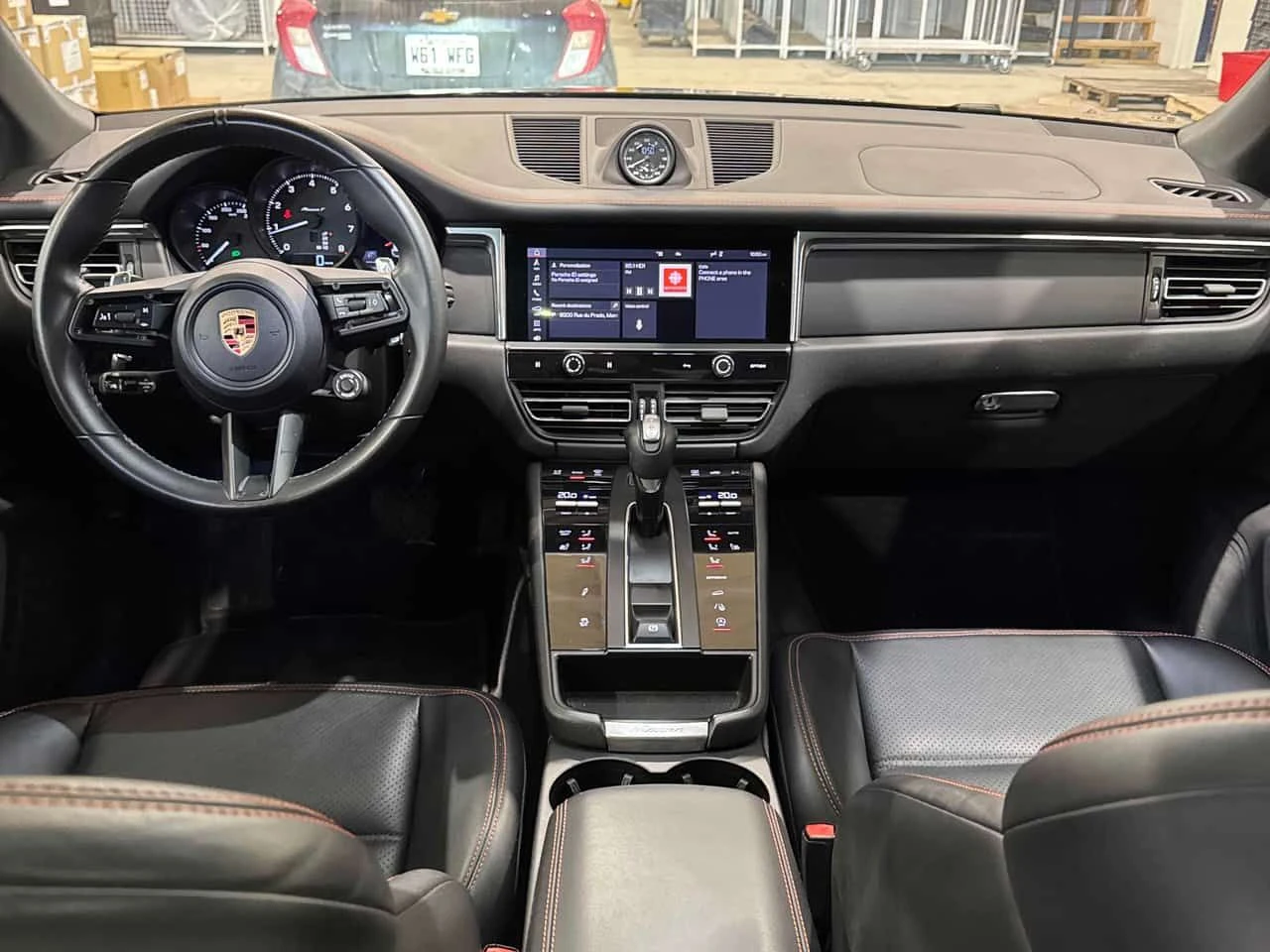 Porsche Macan T AWD/ПАНОРАМА/ДИСТРОНИК/ОБДУХВАНЕ, снимка 9 - Автомобили и джипове - 54033611