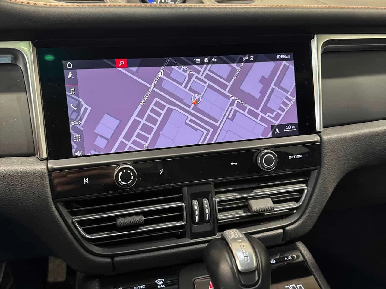 Porsche Macan T AWD/ПАНОРАМА/ДИСТРОНИК/ОБДУХВАНЕ, снимка 13 - Автомобили и джипове - 54033611