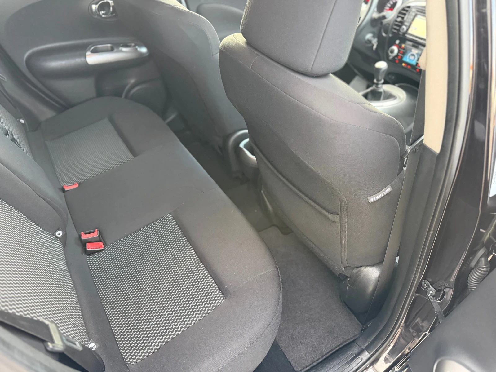 Nissan Juke 1.5DCI Black Line* Navi* Пълна сервизна история* , снимка 11 - Автомобили и джипове - 55666502