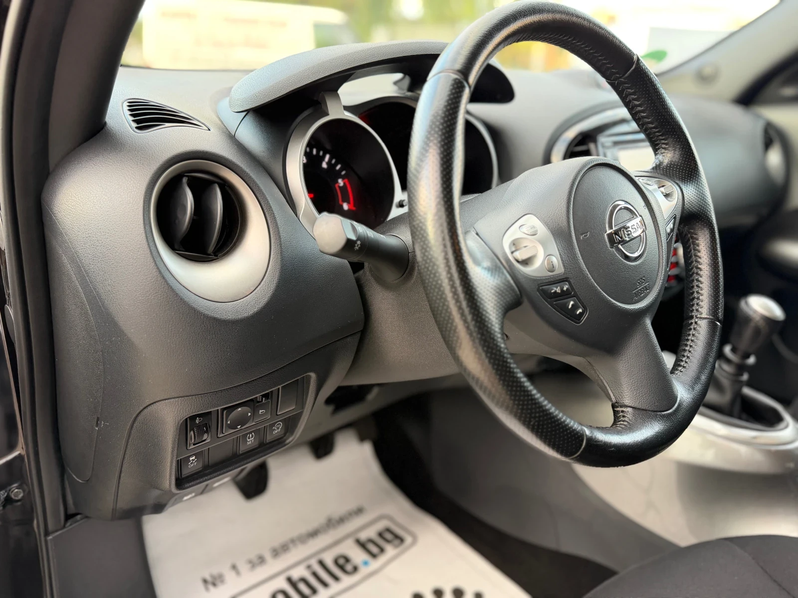 Nissan Juke 1.5DCI Black Line* Navi* Пълна сервизна история* , снимка 6 - Автомобили и джипове - 55666502