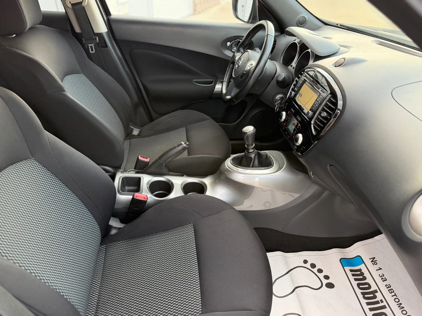 Nissan Juke 1.5DCI Black Line* Navi* Пълна сервизна история* , снимка 13 - Автомобили и джипове - 55666502