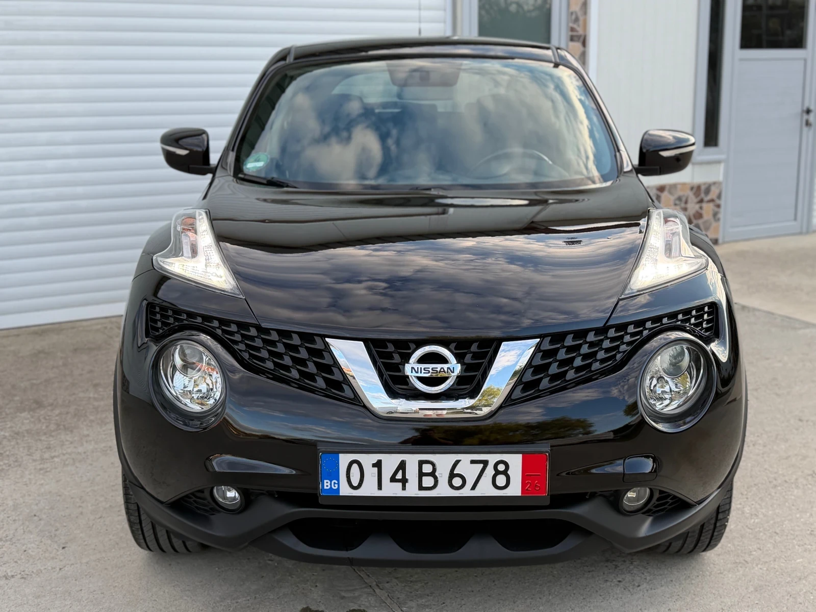 Nissan Juke 1.5DCI Black Line* Navi* Пълна сервизна история* , снимка 2 - Автомобили и джипове - 55666502