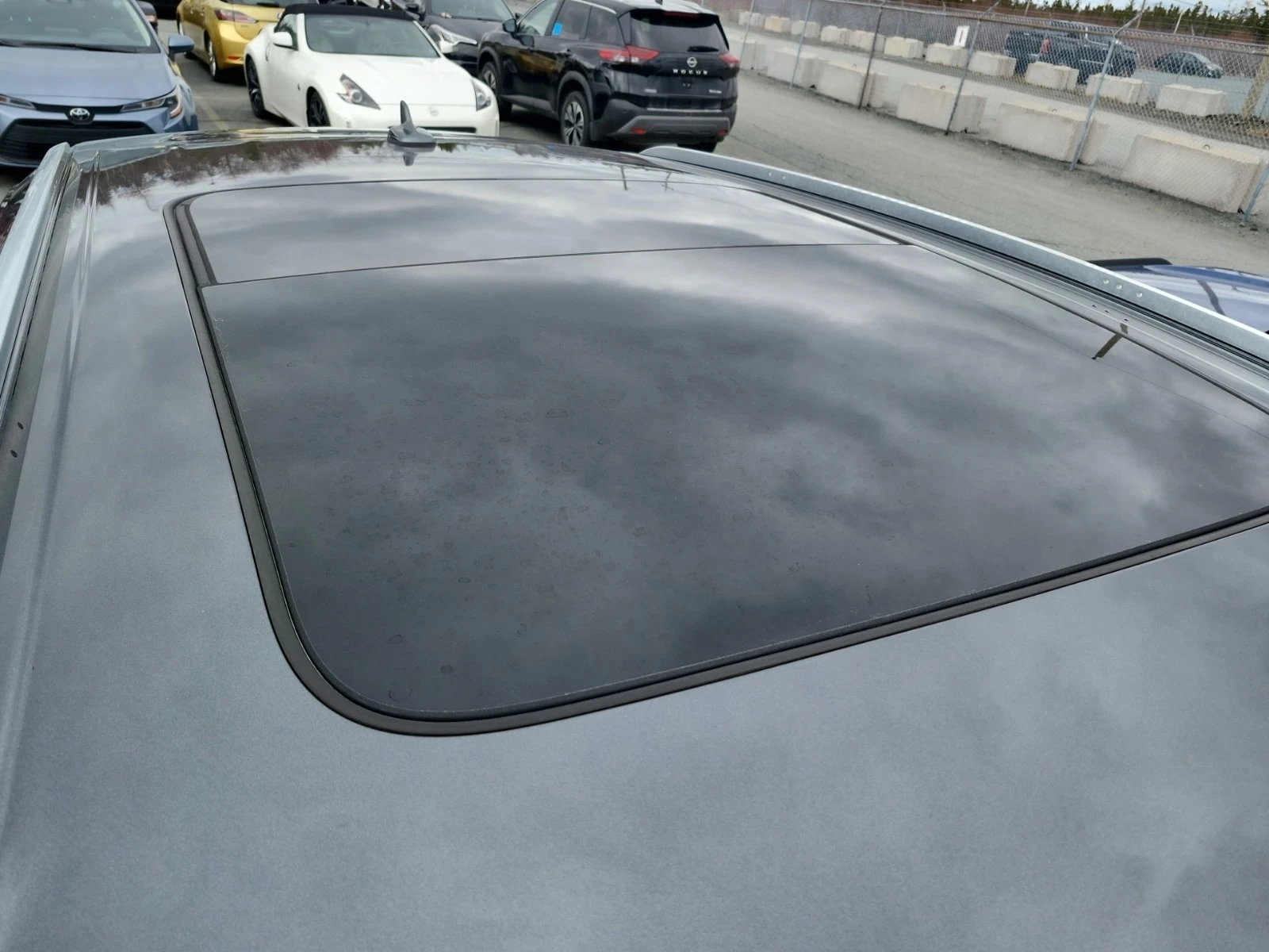 Audi Q8 * Technik * CARFAX * ОПЦИЯ ЗА ФИНАНСИРАНЕ, снимка 15 - Автомобили и джипове - 55824722