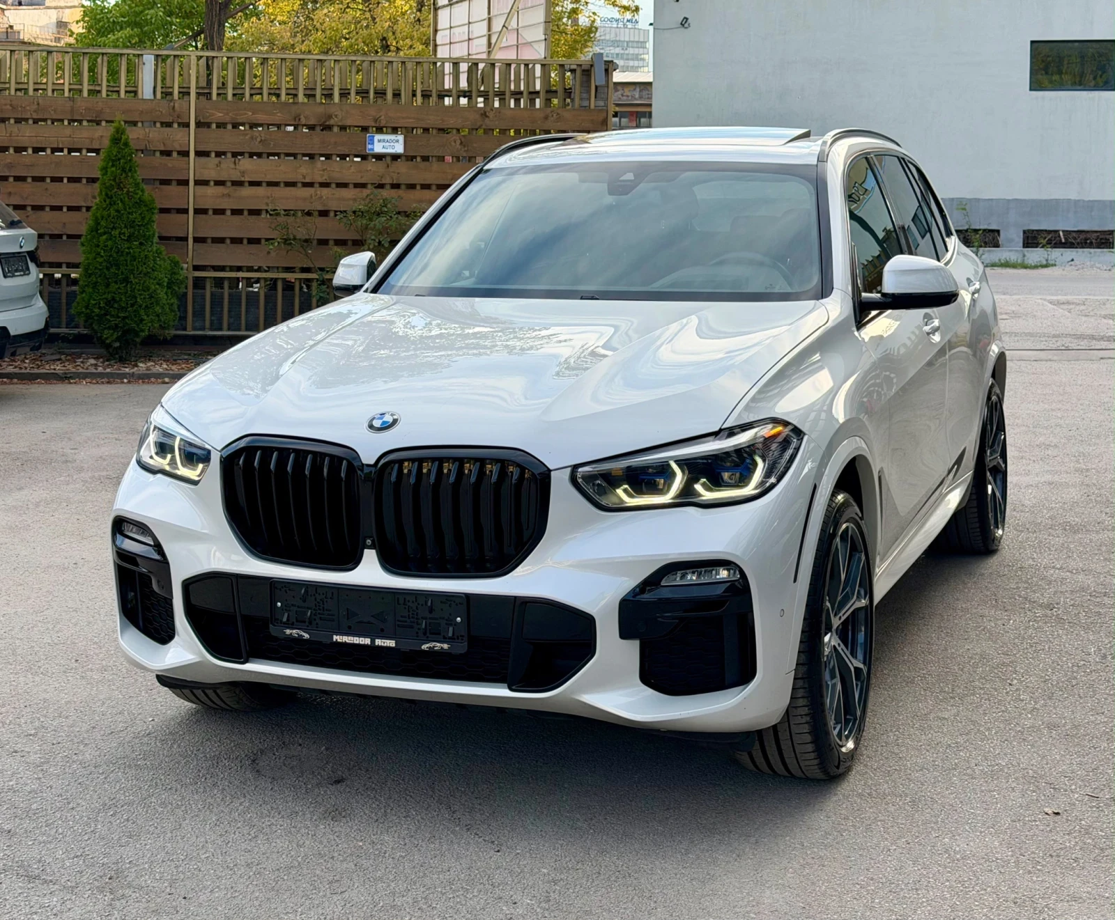 BMW X5 xDrive 40i M-Pack, снимка 2 - Автомобили и джипове - 56326231