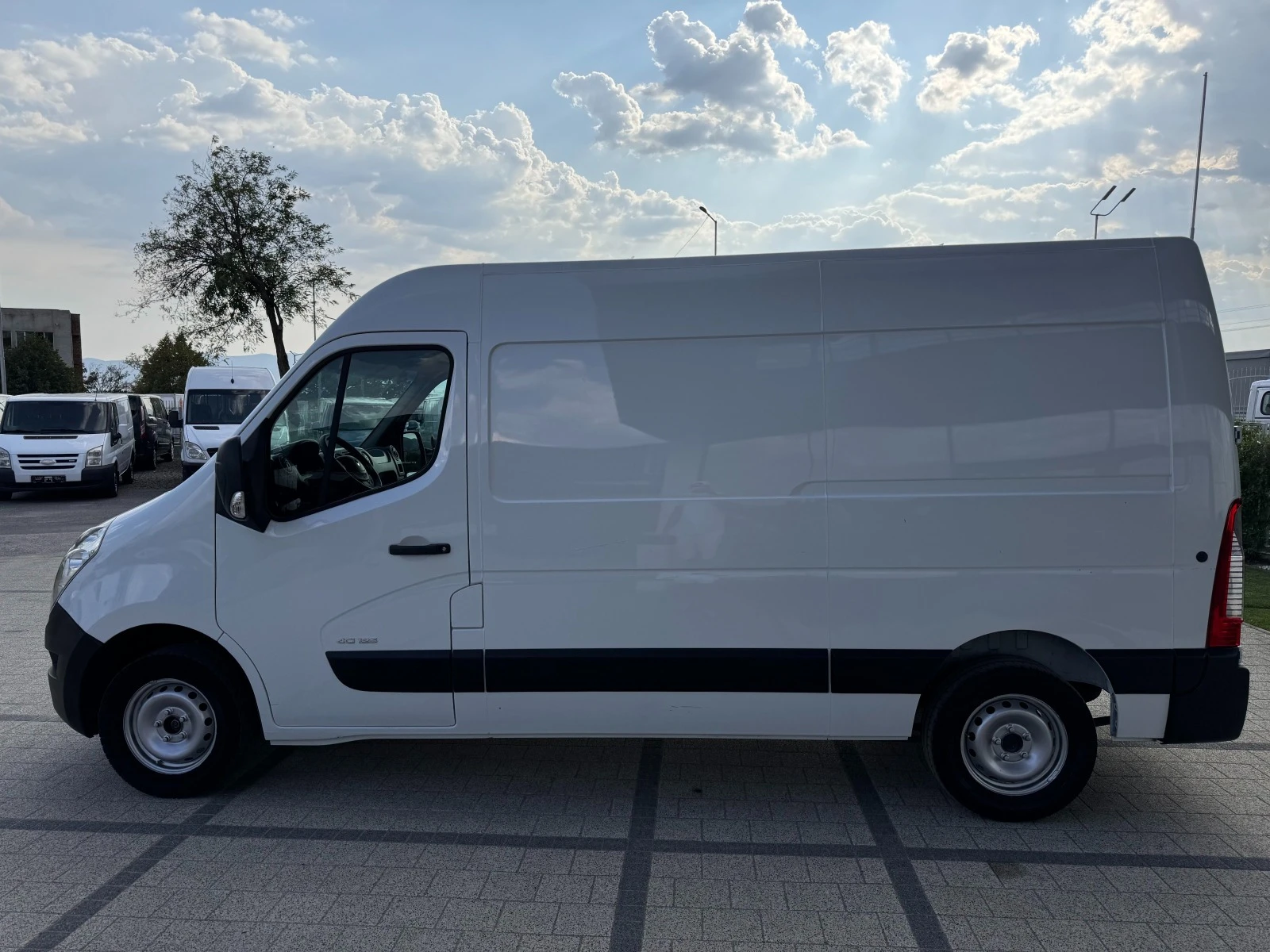 Renault Master dCI125 Клима Euro 5b - изображение 4